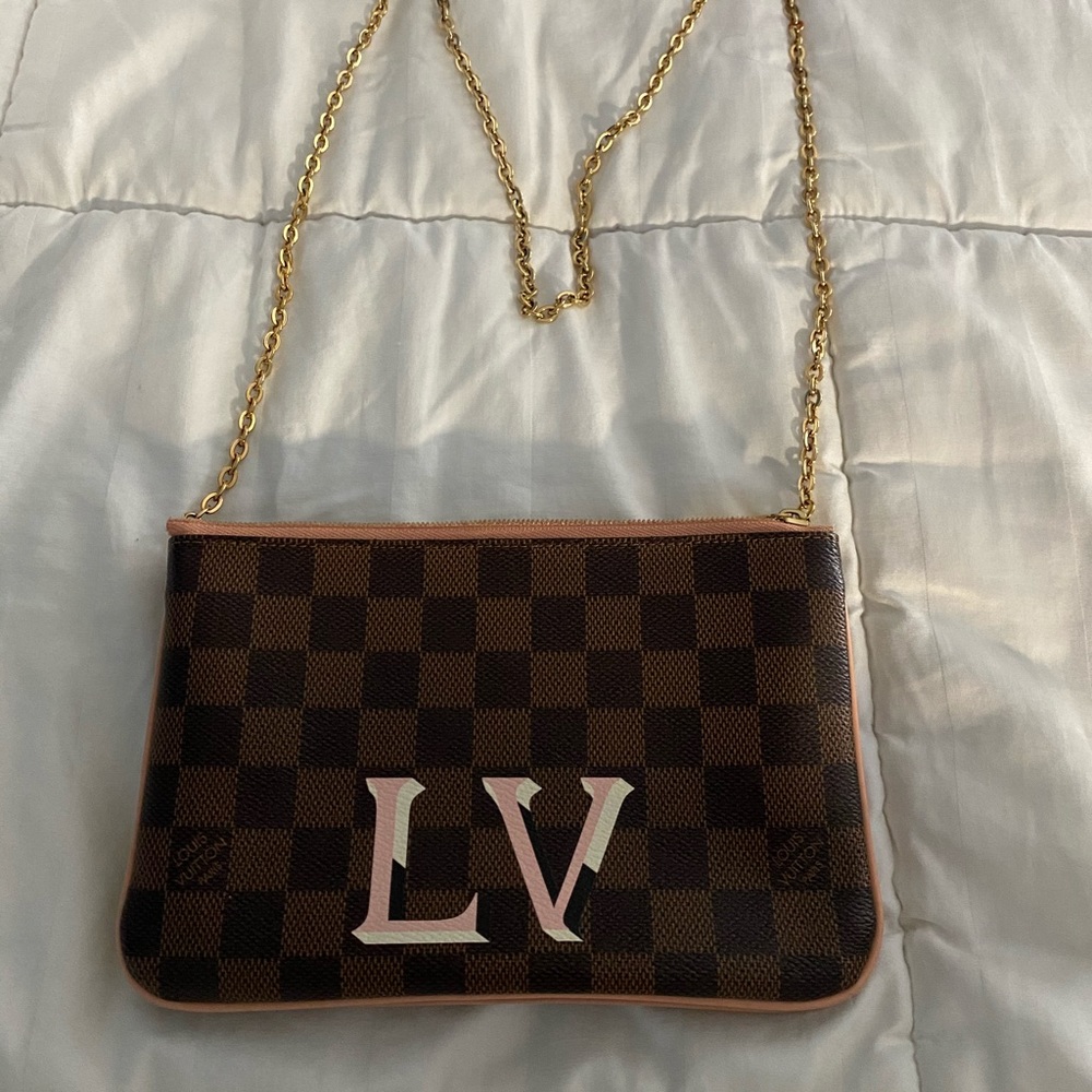 Louis Vuitton Pochette Double Zip